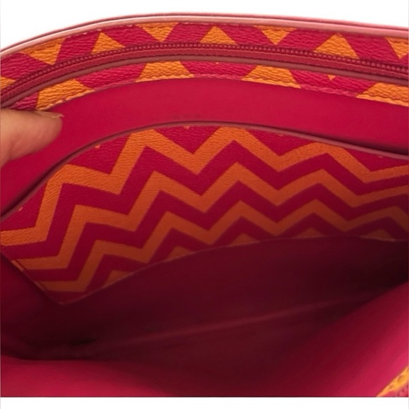 Vera Bradley handbag with strap - Picture 5 of 8